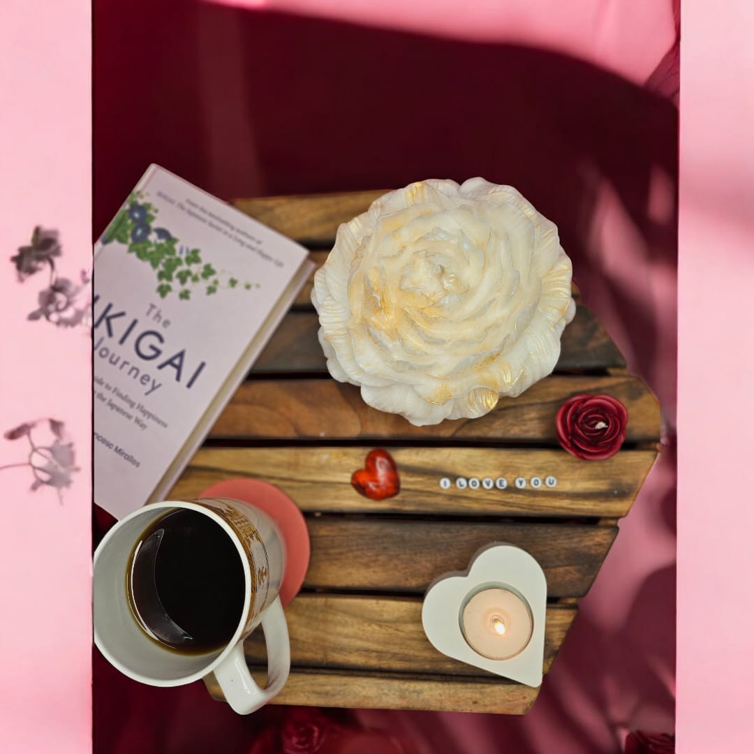 Big Scented Rose Candle