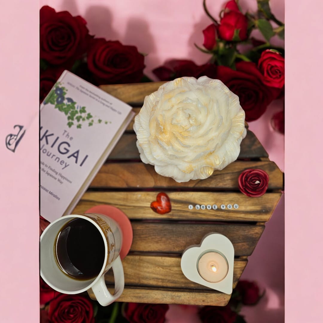 Big Scented Rose Candle